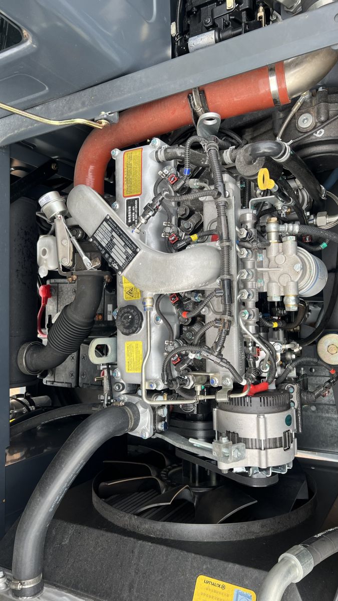 Máy Xúc Đào Bánh Lốp Xinyuan C80 - Giải Pháp Tối Ưu Cho Công Trình Đa Dụng